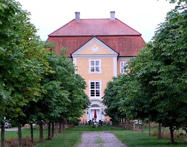 Herrenhaus anstelle der Burg. 18.08.2008 (Foto: F. Ruchhöft)