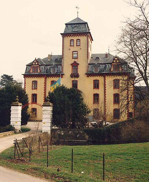 Wachendorf, Gesamtansicht des Herrenhauses. Foto. B. Wüst, 1993 (Bildarchiv EBI)
