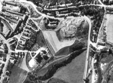 LITICE Hrad na leteck fotografii z roku 1938  G AČR.  LITICE.  Die Burg auf dem Luftbild aus dem Jahre 1939  G AČR