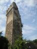 Schaunberg: Bergfried von Südosten. Foto: Patrick Schicht (2002)