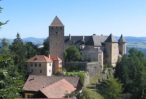 Vichtenstein: Ansicht der Burg von Süden. Foto: Gerhard Wagner (2006)