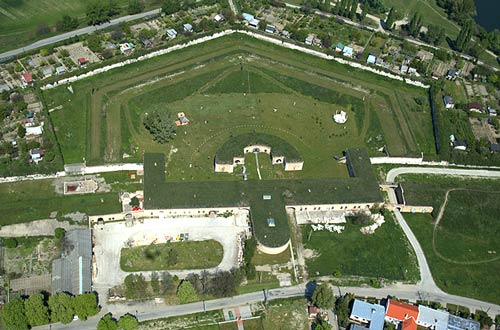 Komrnansk pevnost, Luftbild A SAV Nitra (2005)