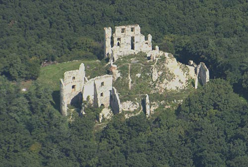 Hrad Oponice, Luftbild A SAV Nitra (2007)