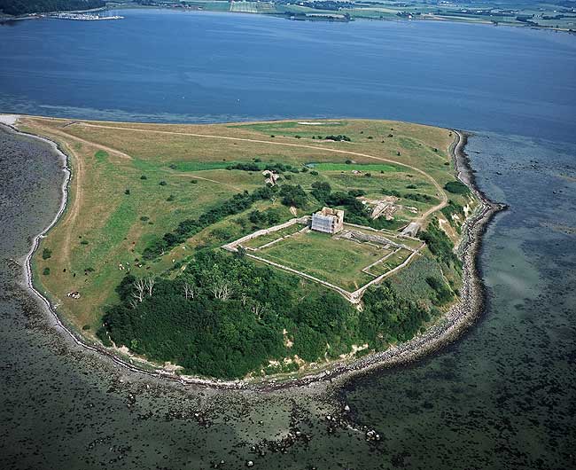 Aerial view during the excavations of 2006, photo: Allan Kertin (2006)