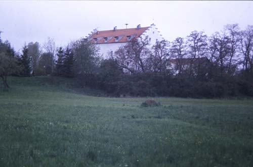 Ansicht des Schlosses von SSO; Foto: B. Ernst (1997)